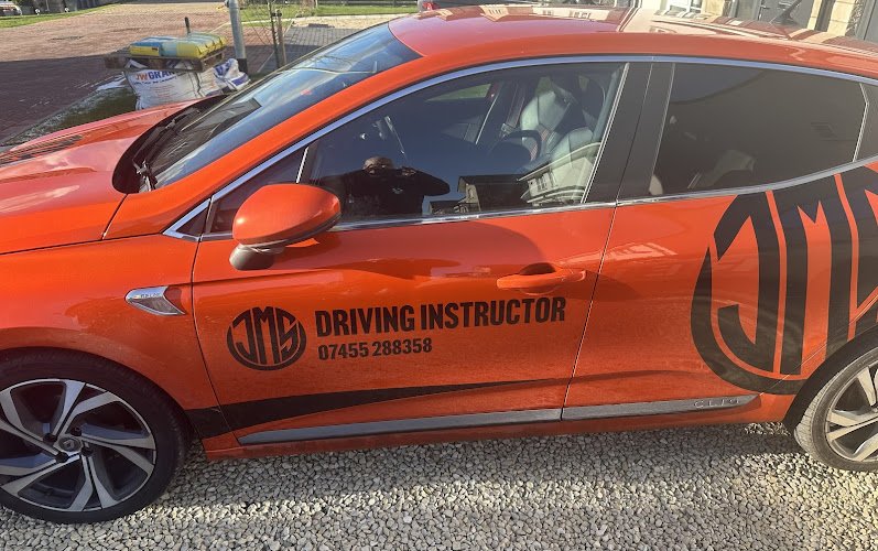 Universal Graphics Ltd. - car wrapping services